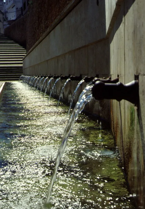 Fuente de los 25 caños