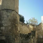 Muralla en la calle Alfaros