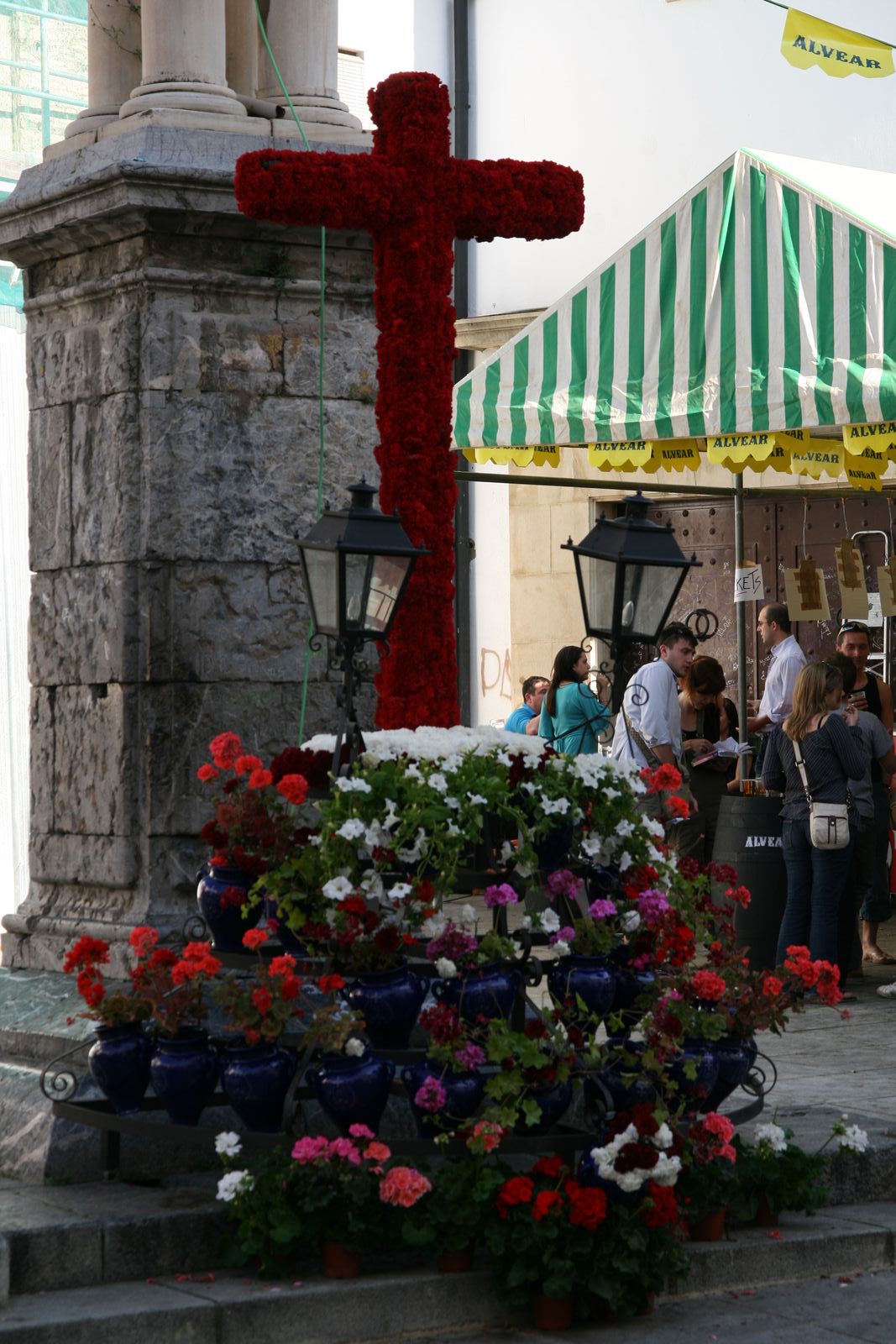 Cruz de Mayo Pza de la Compañía