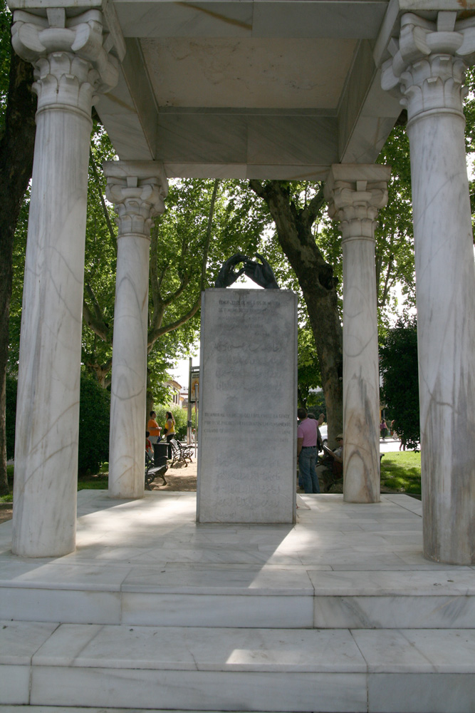 Monumento a los amantes