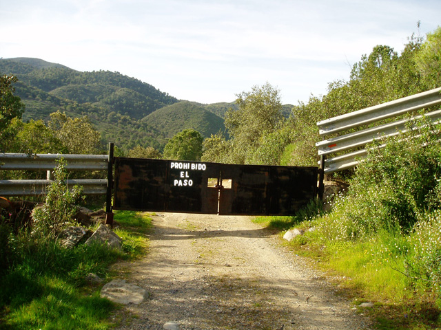 Verja en Via Pecuaria del Pretorio
