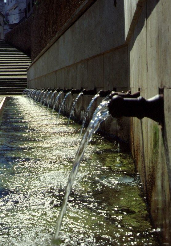 Fuente de los 25 caños